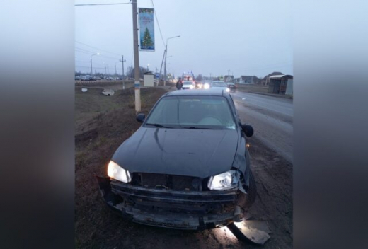 Переходившую дорогу женщину насмерть сбила иномарка в воронежском райцентре