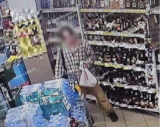 Воронежец пристал к школьнице в магазине и попытался увести с собой