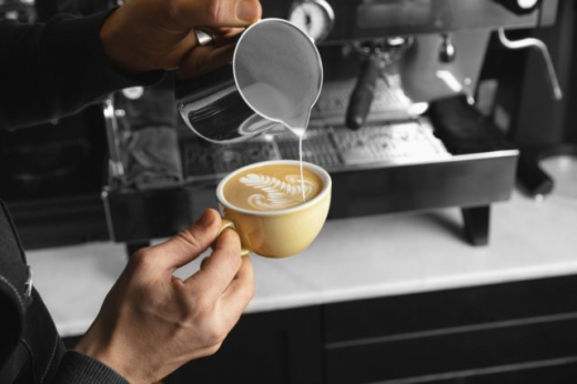 Кофе замедляет рост и вызывает зависимость? 5 мифов о любимом напитке