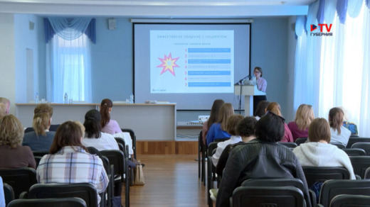 Специалисты из Москвы учат врачей Воронежского перинатального центра навыкам коммуникации