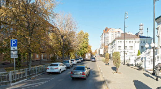 На улице в центре Воронежа на три дня запретят парковку