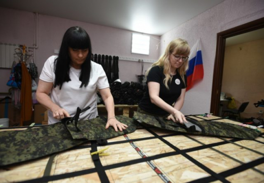 Воронежские волонтёры шьют сверхпрочные носилки для раненных в зоне СВО бойцов