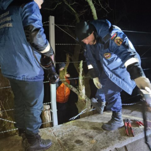 Пятеро воронежцев затерялись на водоподъёмной станции