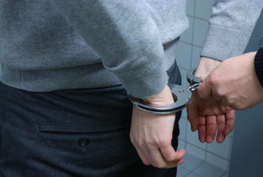 Серийного мошенника задержали полицейские в Воронежской области
