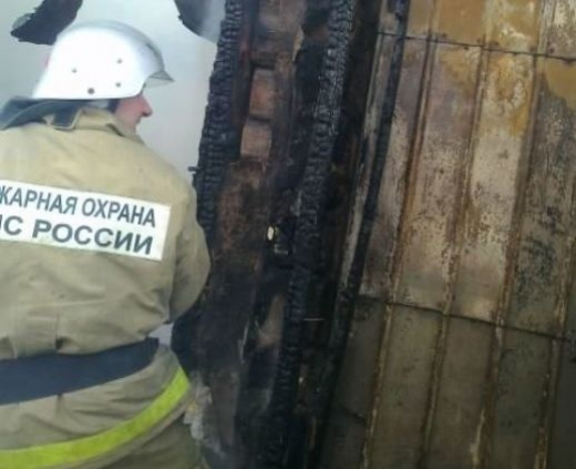 В сгоревшей в воронежском селе бытовке нашли два трупа, один пока неопознан