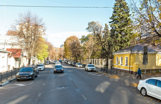 На улице в центре Воронежа запретят парковку на шесть часов