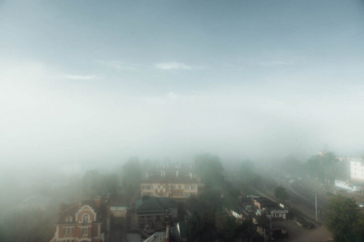 Воронеж накрыл густой туман: как жители города наблюдали природное явление
