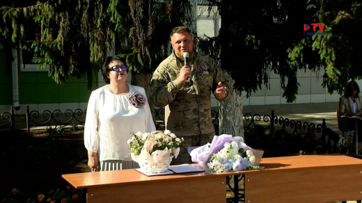 Ветеран СВО рассказал школьникам, как покорил будущую жену стихами Фета и Есенина