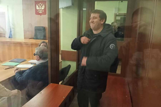 Обвиняемый в обмане коллеги депутат Роман Жогов вышел из СИЗО