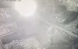 Пенсионер-рецидивист поджёг иномарку в воронежском дворе и попал на видео