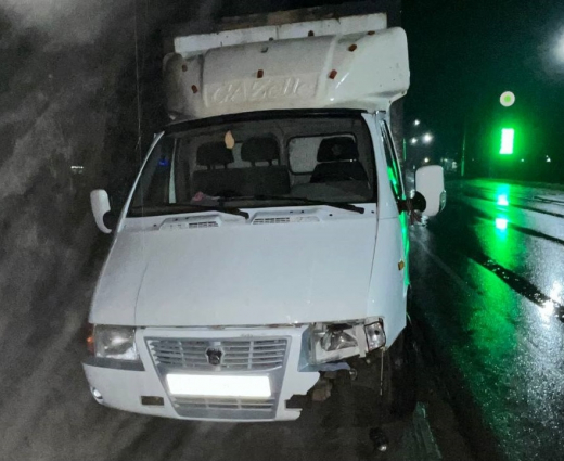 В Воронежской области водитель «ГАЗели» насмерть сбил мужчину, сидевшего на дороге