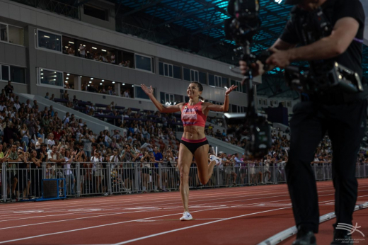 Воронежская бегунья Светлана Аплачкина оформила победный дубль на Чемпионате России
