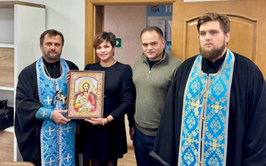 Новый руководитель министерства спорта Курской области освятила кабинеты