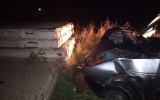 В Воронежской области пьяный водитель Volkswagen врезался в бетонные плиты