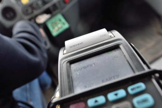 Терминалы для оплаты проезда картой перестали работать в автобусах Воронежа