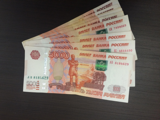 Средняя зарплата работников малых воронежских предприятий превысила 37 тысяч рублей