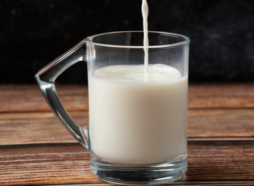 Жителей Воронежской области предупредили о фальшивом молоке