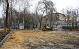 В Воронеже в парке у цирка начали ремонт спортплощадки