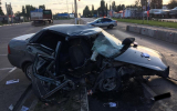 Воронежские спасатели вытащили из искорёженного авто двоих парней