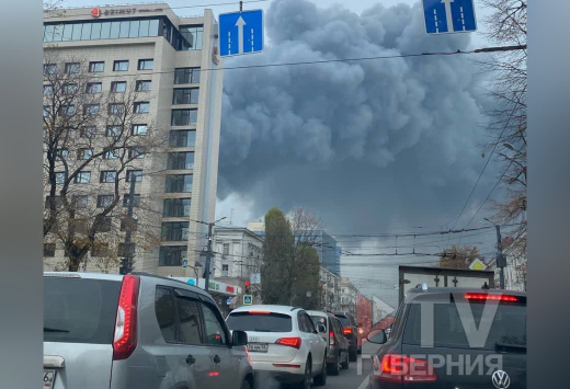 Крупный пожар произошёл в центре Воронежа: горит Кольцовский рынок