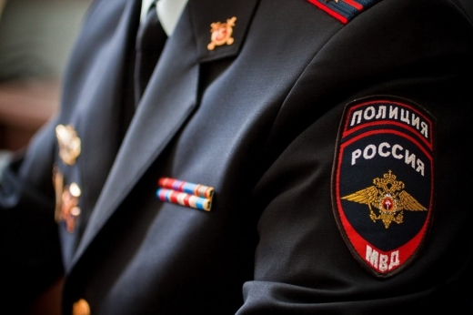 Крупную партию табачных изделий без акцизных марок изъяли полицейские в Воронеже