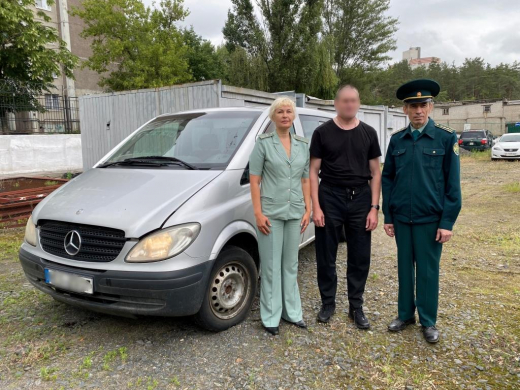 Воронежская таможня конфисковала у немца Mercedes и отправила на СВО