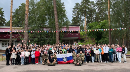 Рубка шашкой, верёвочный курс и стрельба: воронежские общественники удивили школьников в лагерях