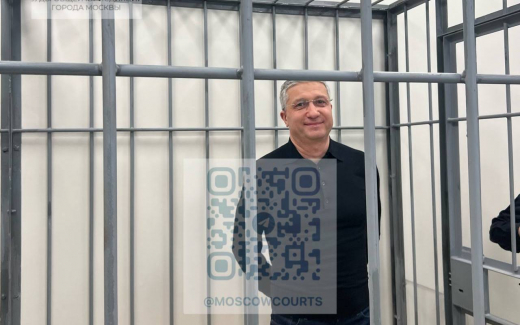Мосгорсуд приговорил экс-замминистра обороны Тимура Иванова к 13 годам колонии и штрафу 100 млн рублей