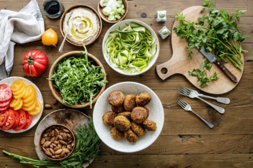 Крем-суп, капустные котлеты и овсяные печенья: простые рецепты постных блюд