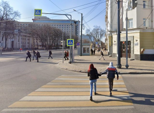 На улице в центре Воронежа на четыре часа отключат светофоры