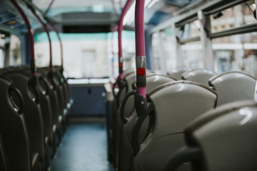 Три автобусных маршрута возобновили движение по реконструированной улице в Воронеже