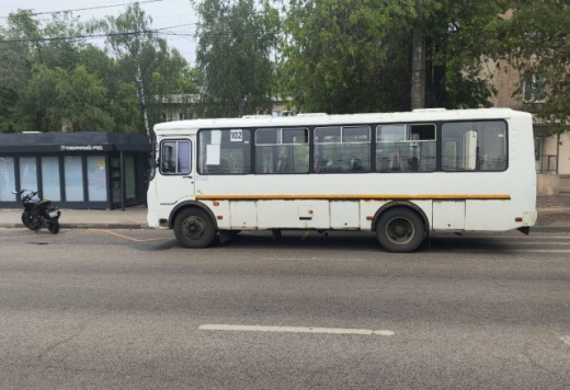 Маму с ребёнком сбил несовершеннолетний мотоциклист в Воронеже