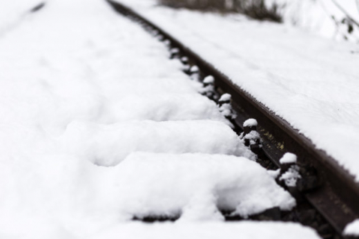 Проходящий через Воронеж поезд задержался из-за ледяного дождя в Ростовской области