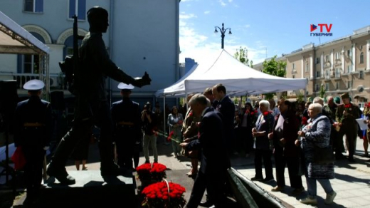 Единственному в мире памятнику фронтовому почтальону добавили новый элемент