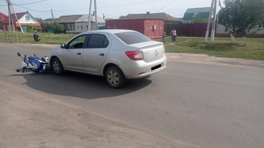 7-летний пассажир скутера пострадал в ДТП с легковушкой в Воронежской области
