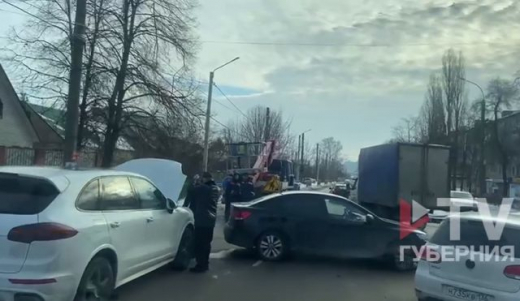 Авария привела к 2-километровой пробке в Центральном районе Воронежа