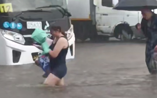 Воронеж уходит под воду из-за нескончаемого ливня