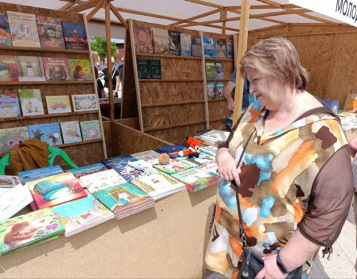 Посетители книжной ярмарки воронежского Платоновфеста купили 6 тонн книг