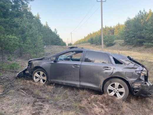 В Воронежской области перевернулась Toyota Venza: погибли водитель и пассажир