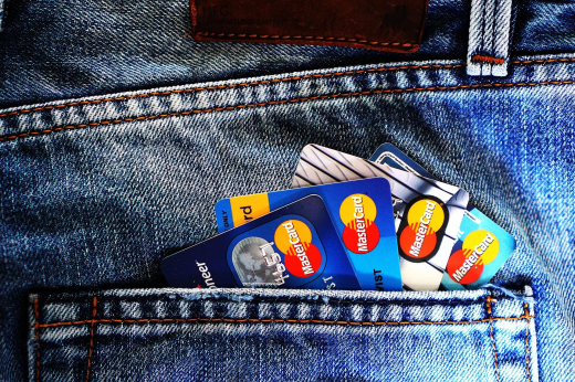 Сбербанк предостерёг клиентов от скачивания приложений мошенников